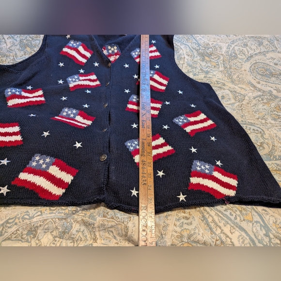 Vintage Christopher And Banks American Flag Vest Knit 2X - Picture 7 of 8